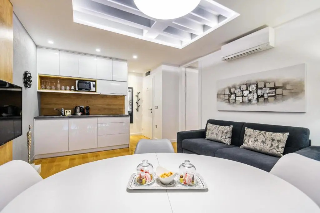 Windrose Design Apartments