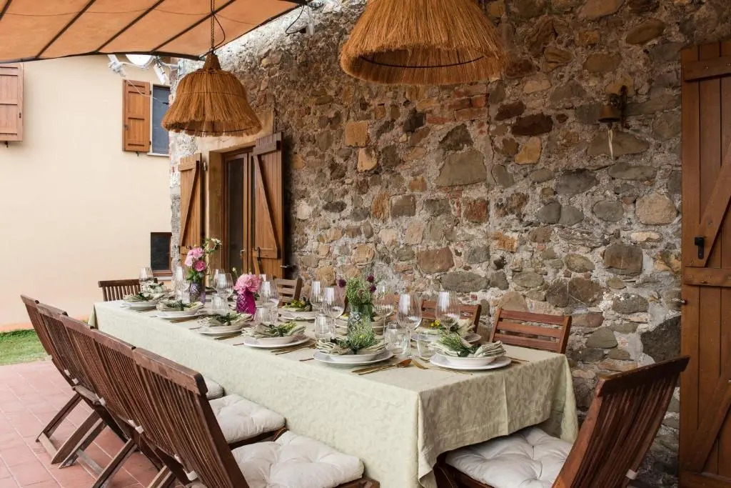 I Ginepri exclusive CountryHouse, 15pax, private pool, Aulla