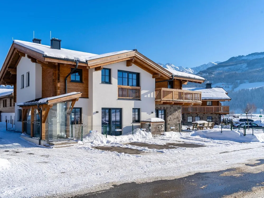Luxurious Holiday Home in Piesendorf With Sauna