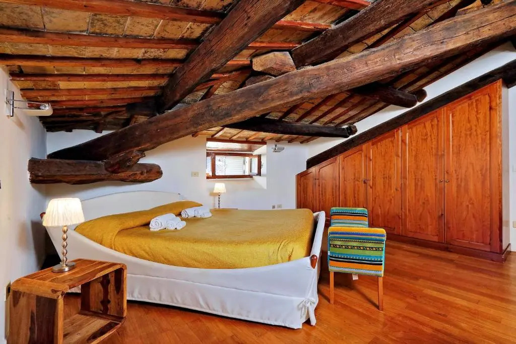 Piazza Mattei Elegant Apartment