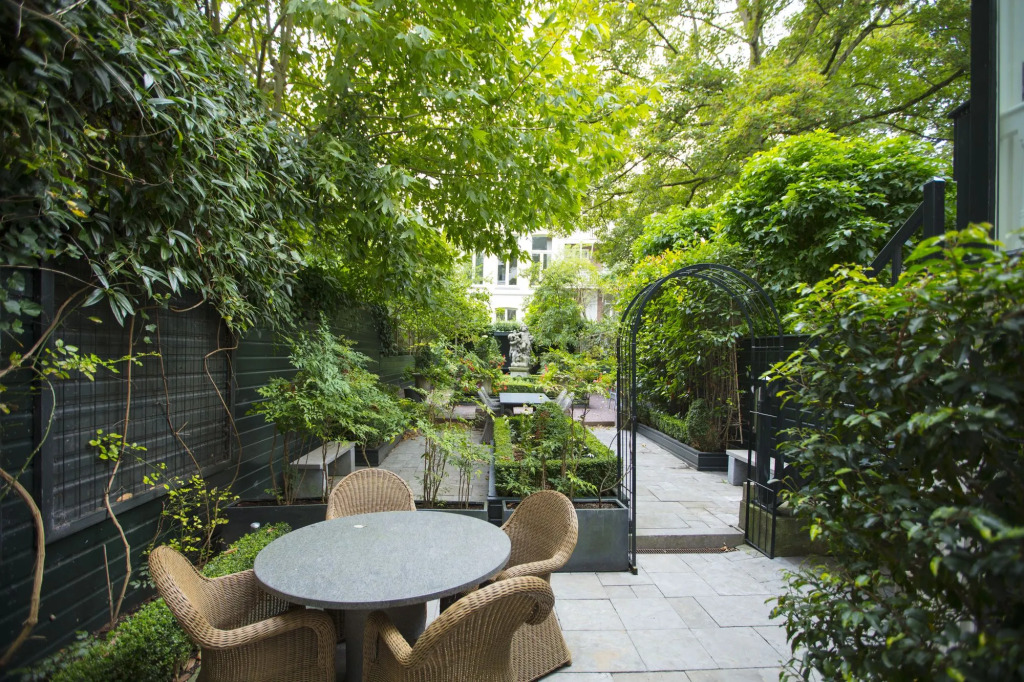 Dutch Masters Short Stay Apartments