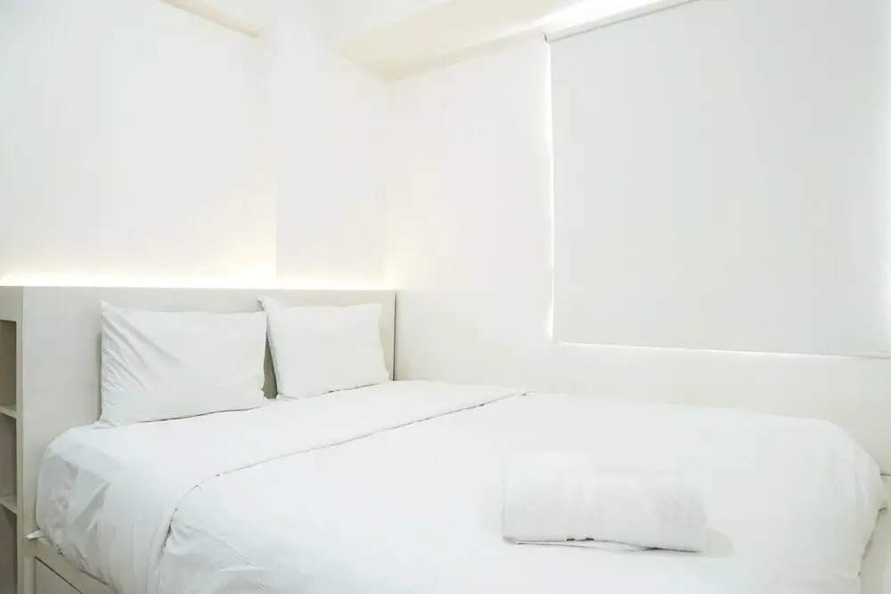 Cozy And Functional 1br Green Pramuka Apartment