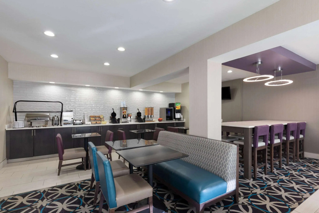 La Quinta by Wyndham Snellville - Stone Mountain