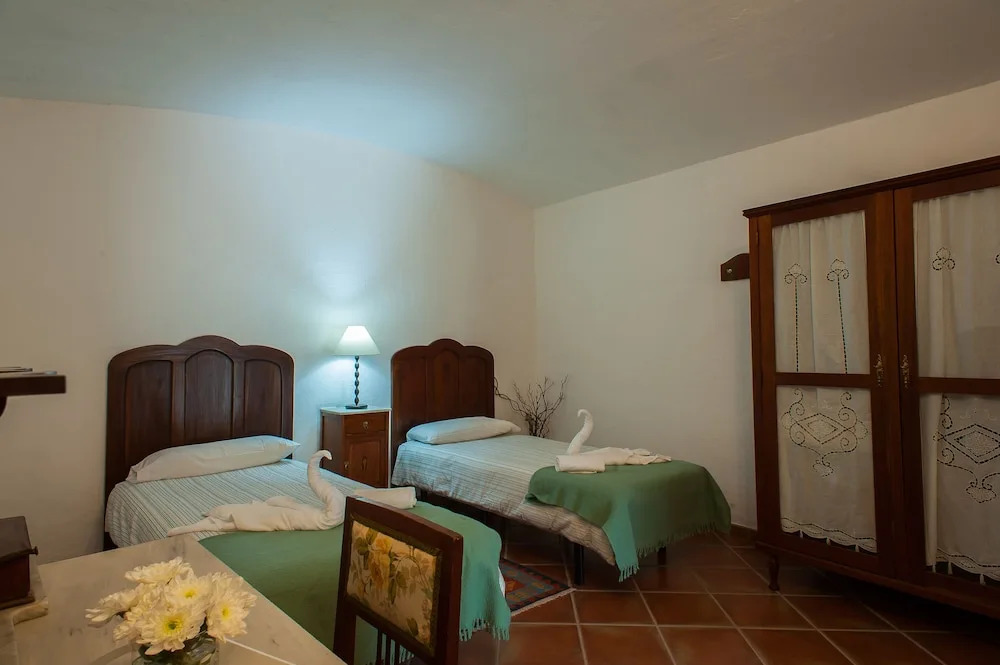 Casa Cueva El Pastor