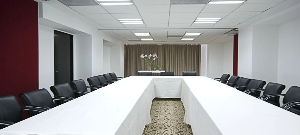 St Isidro Suites Corporate Housing SPA & Wellness Center