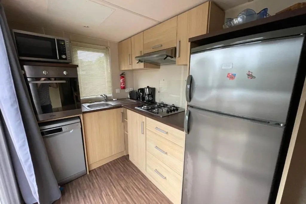 Mobile home in a campsite with swimming pool in Marennes plage