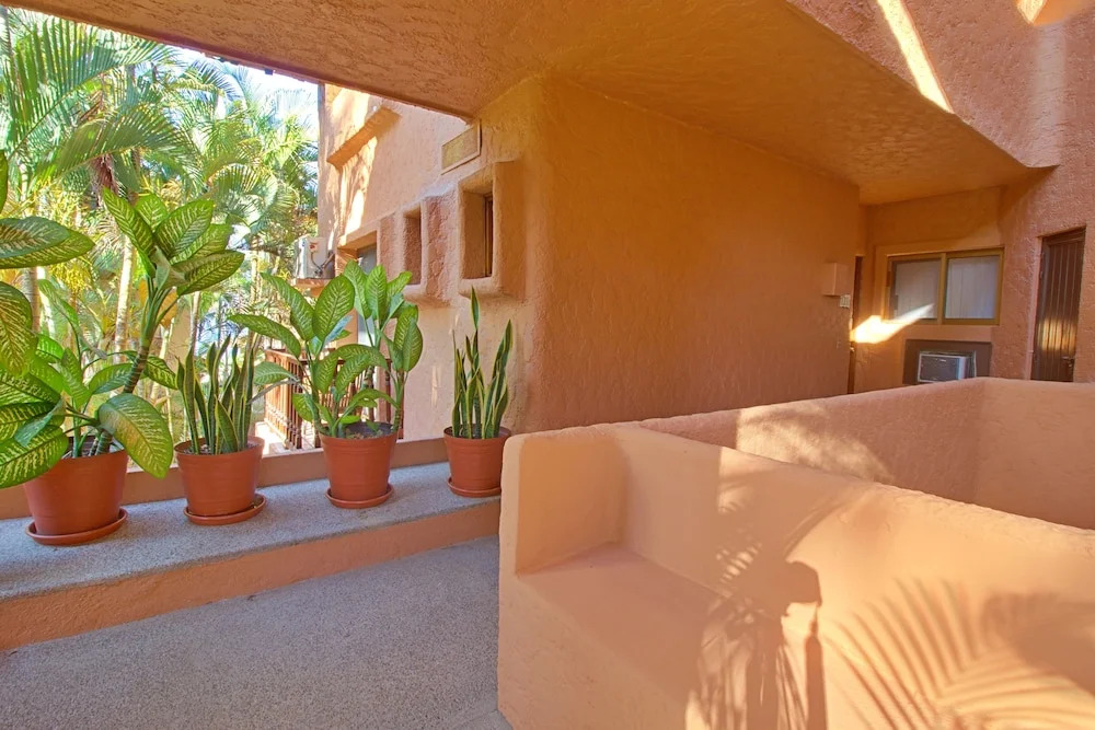 Villa Facing the Beach in a Large Terrace 7 Pools, Tennis Courts, 247 Security