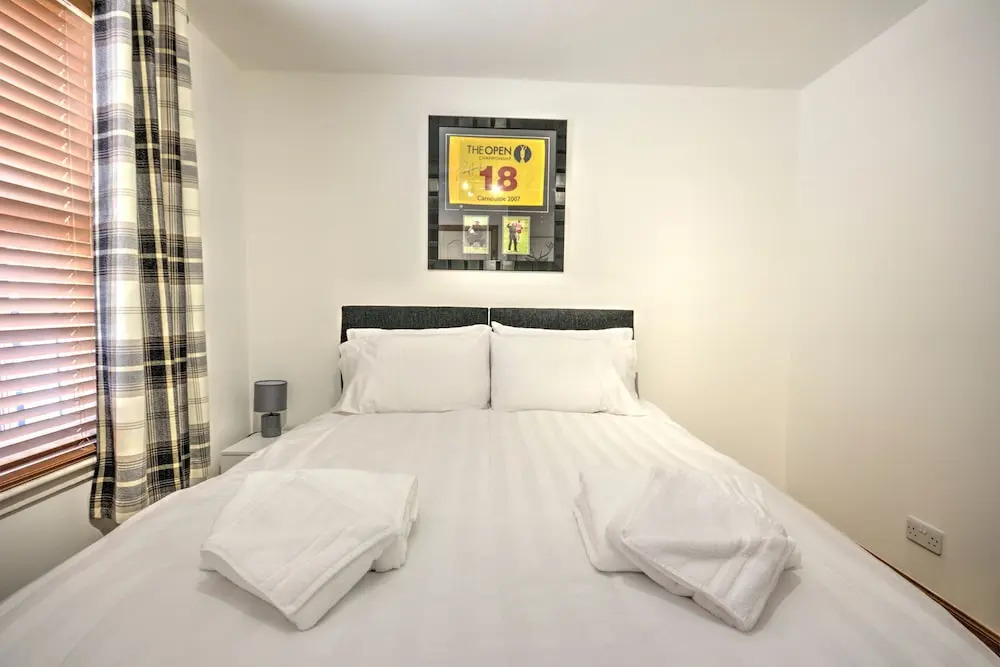 5 Argyle Place Dornoch