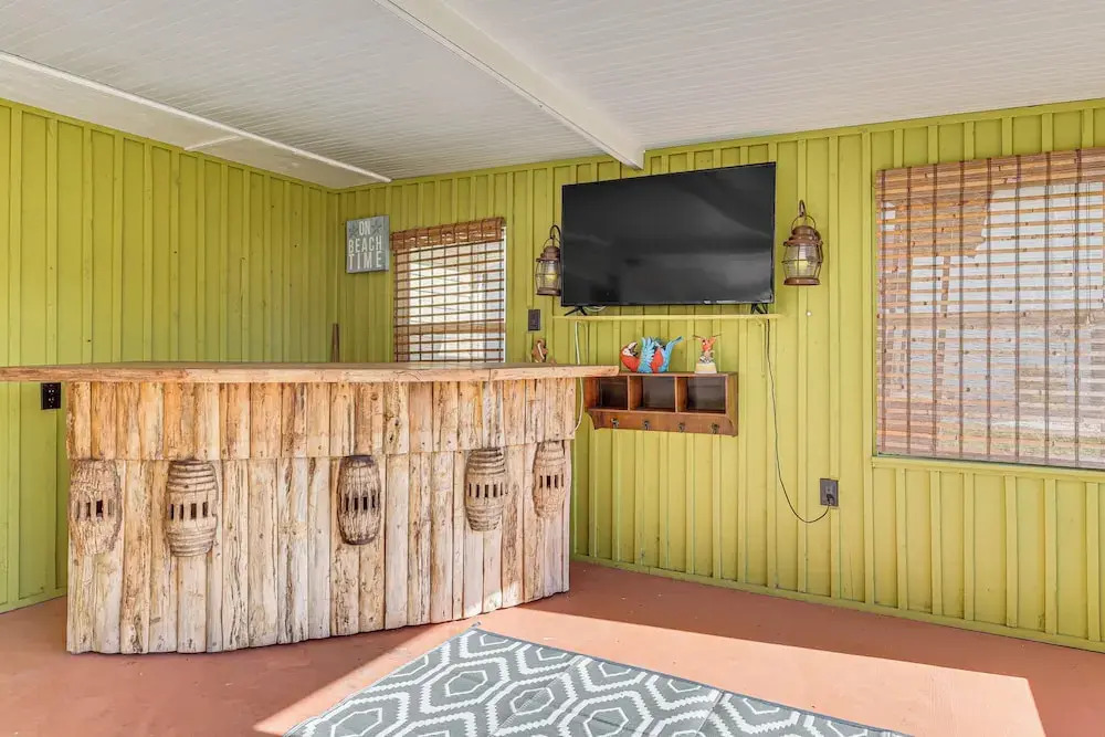 Dockside Punta Gorda Angler's Retreat on Canal!