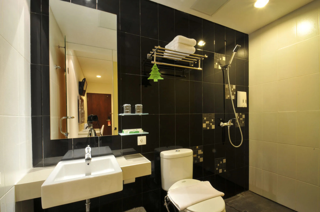 Pyrenees Jogja Hotel