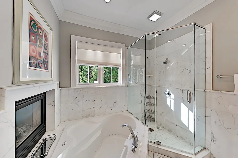 New Listing! Hip Le Jardin Gem W/ Pool & Hot Tub 3 Bedroom Townhouse