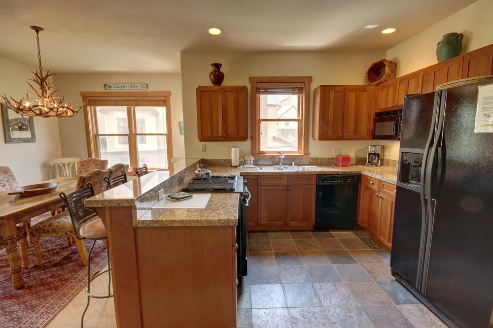 Red Hawk Townhomes 2330