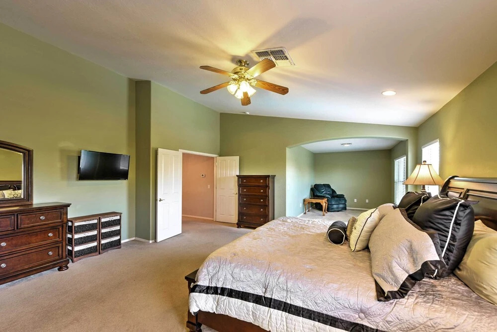 Spacious Litchfield Park Home w/ Yard, Heated Pool