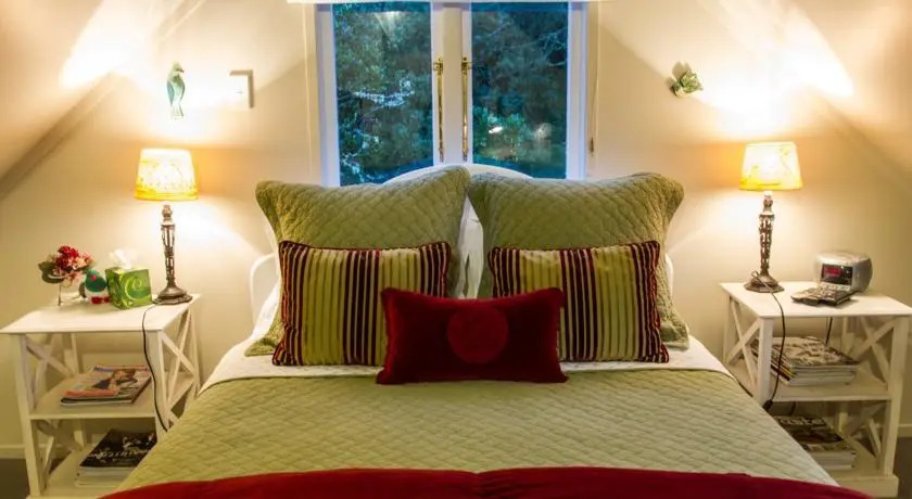 Auckland Birdwood House B&B