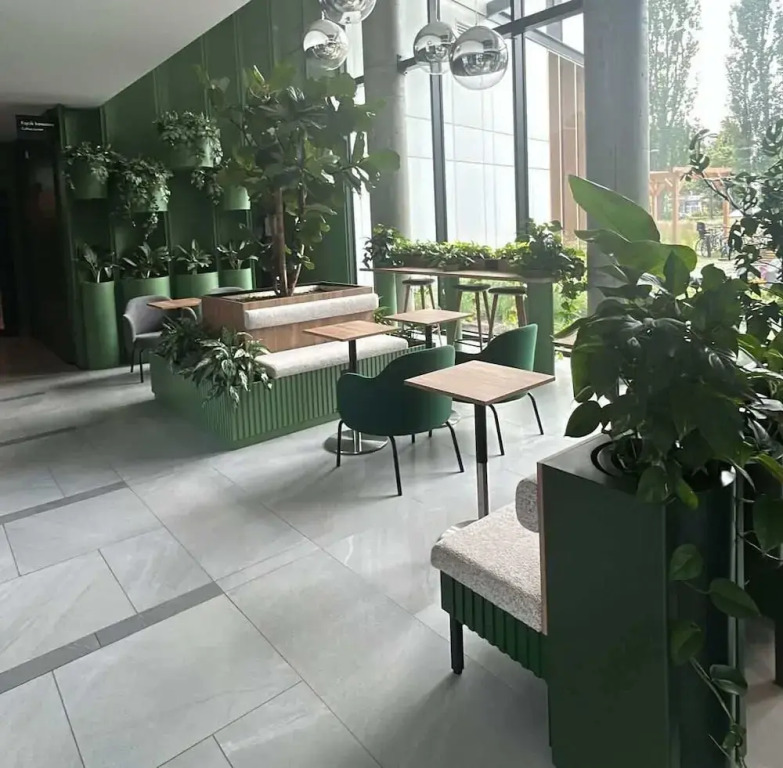 Elite Apartments Beachside Balcony
