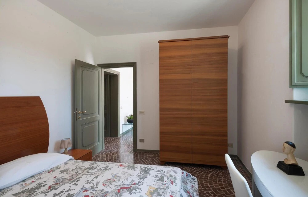 Beautiful Apartment in Pesaro With Wifi and 4 Bedrooms