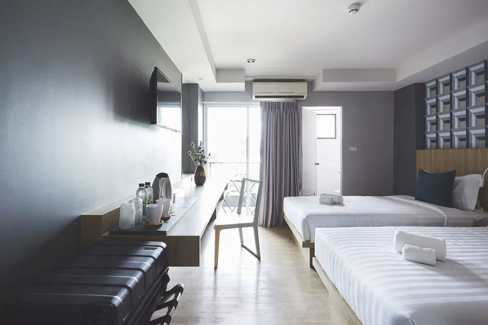 Siri Hotel And Residence Bearing