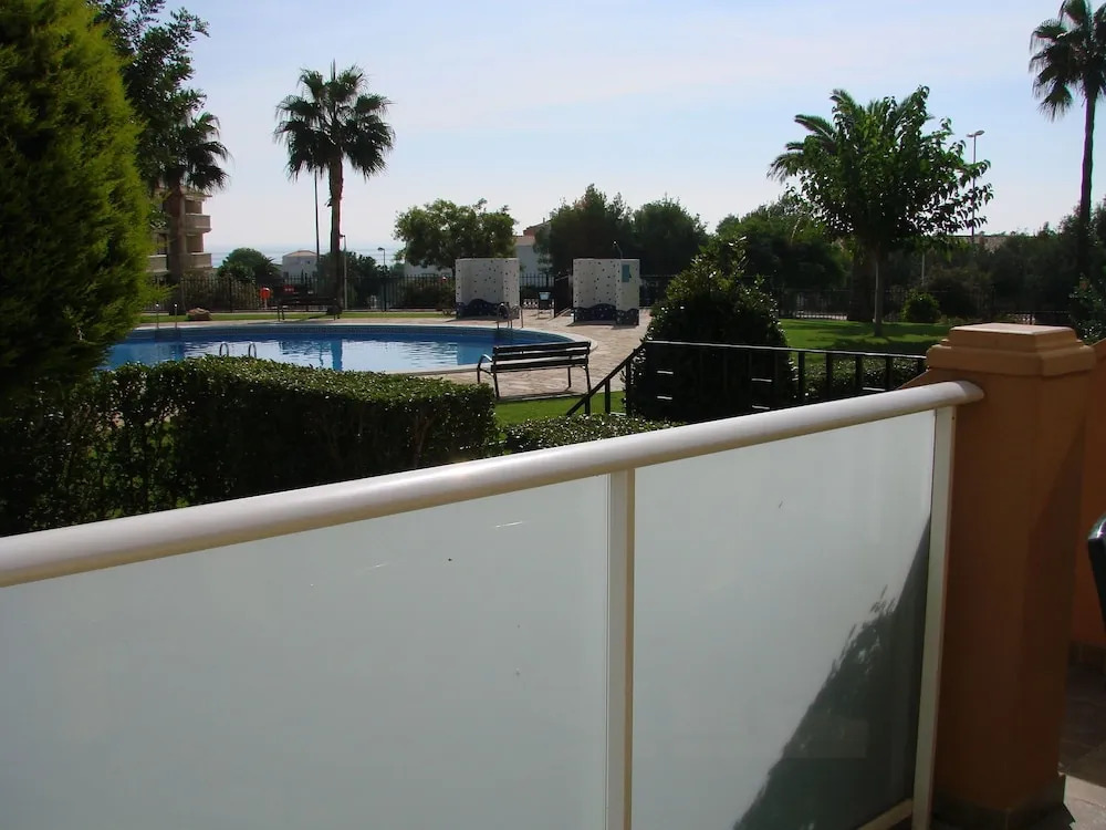 Comfortable Apartment With a Dishwasher, 100 m From the sea
