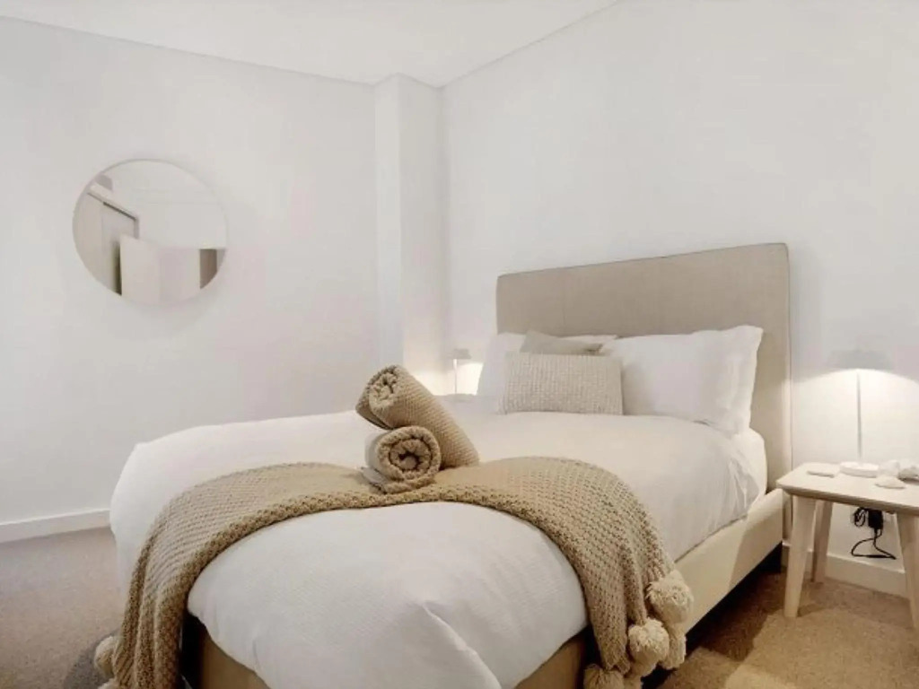 Across from Huskisson Beach Located in the Heart of Huskisson