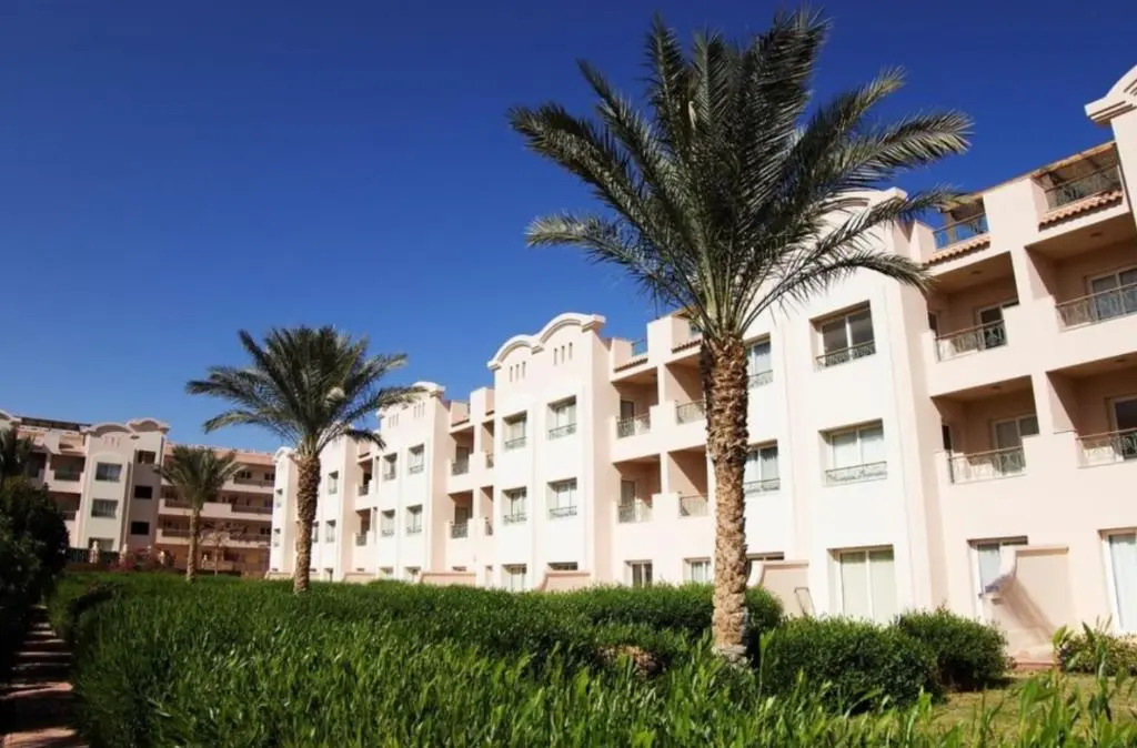 Designer Studio With Amazing Views of the Red Sea!