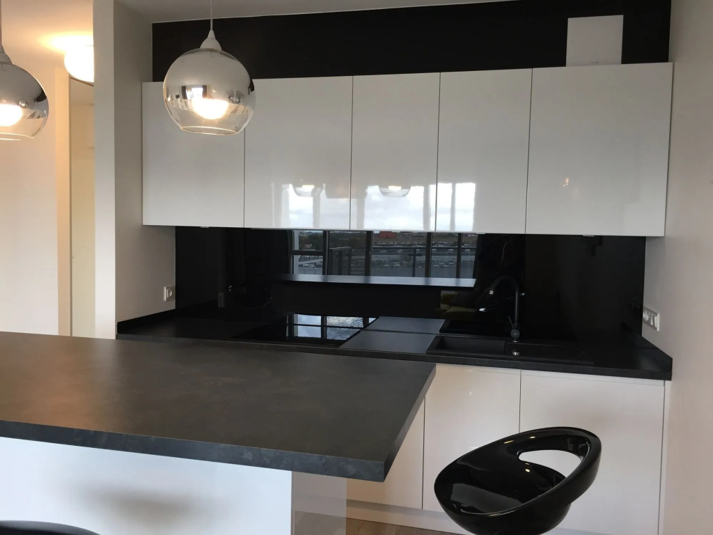 SUPER-APARTAMENTY International Fair
