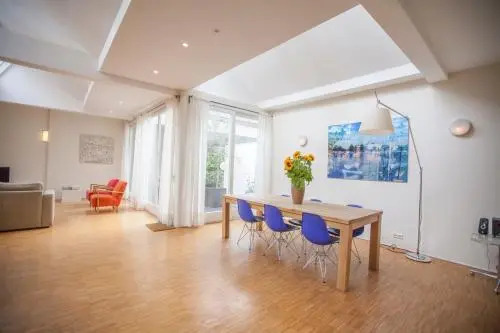 Helmers | Artfulstay