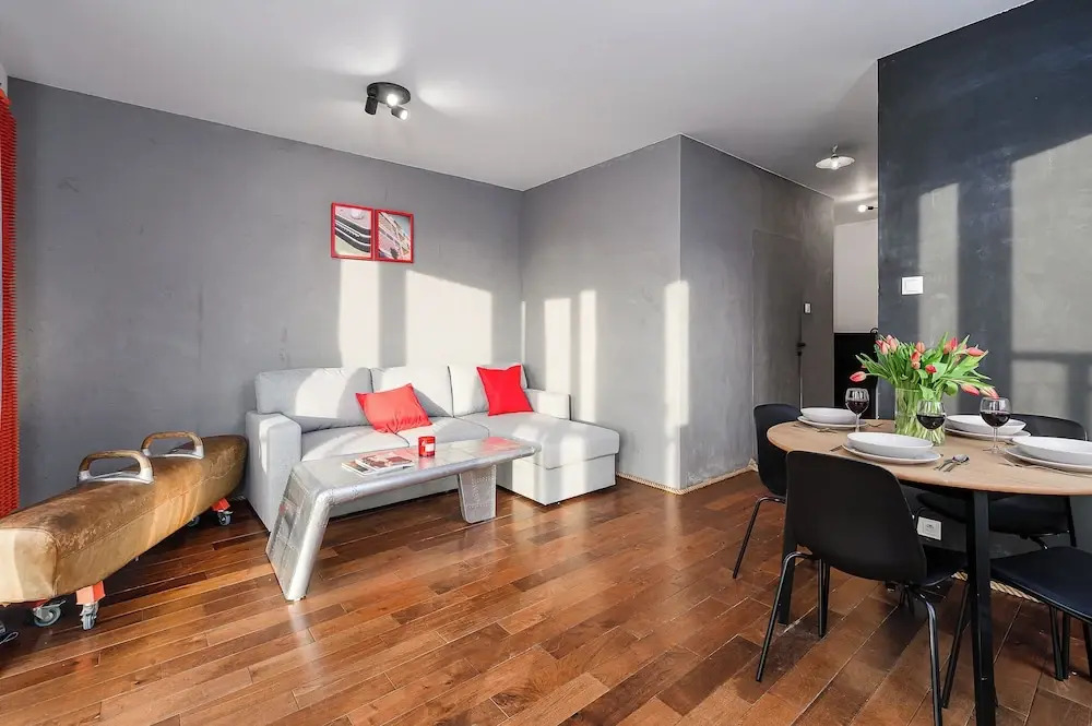 Lumina 3-room apart with large terrace