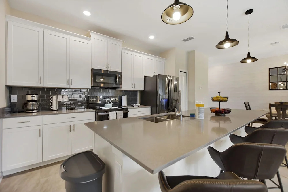 Barefoot Breeze - Storey Lake By Shine Villas #833