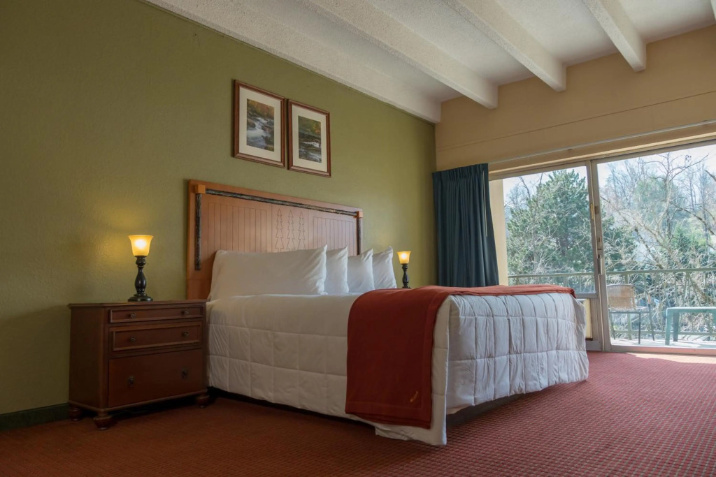 River Terrace Resort & Convention Center