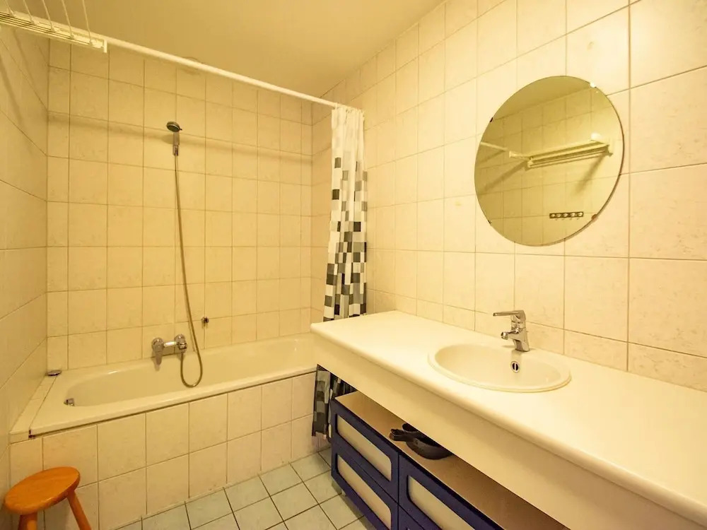 Furnished Holiday Apartment With Large Balcony