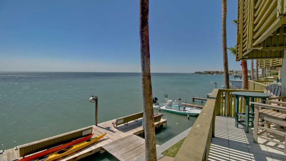 216 - 2 Br Condo