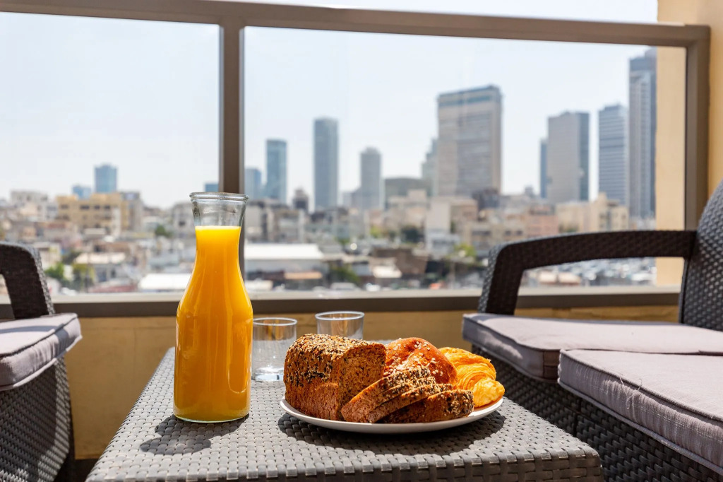 Apartment Miroir, 2BR, Tel Aviv, Kerem, Ha-Kovshim St, #TL38