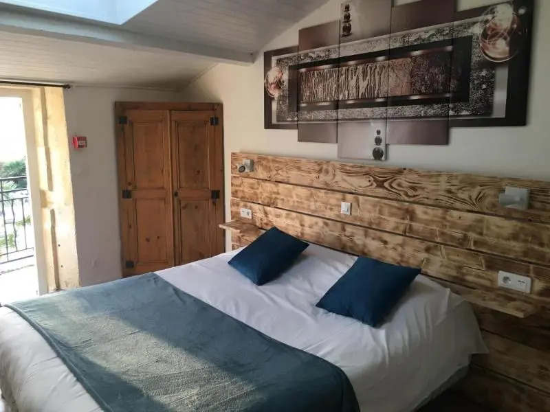 Logis Hotel Le Mas De Lily-Rose