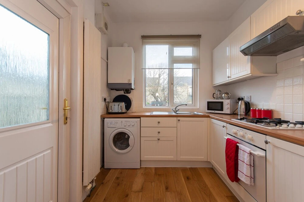 Glebe Street Apartment