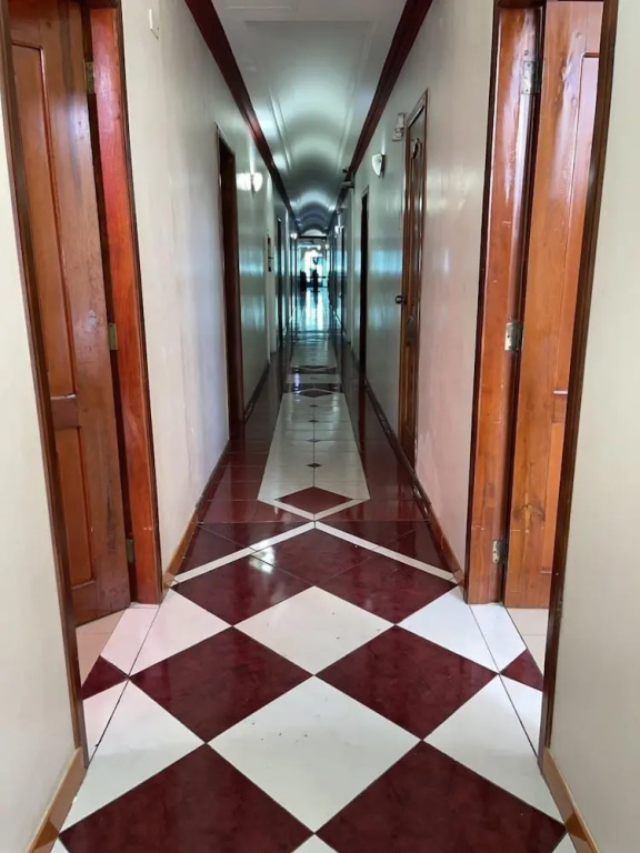 House Center