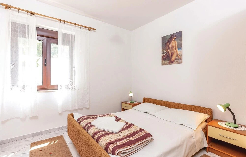 2 Bedroom Lovely Home In Novi Vinodolski