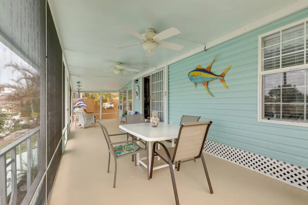 Paddle on the River! Waterfront Retreat in Stuart