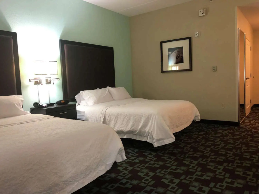 Hampton Inn & Suites Nashville at Opryland