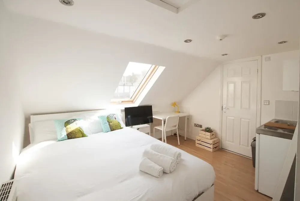 Wimbledon South by Allo Housing