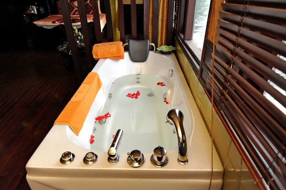 Halong Victory Cruise