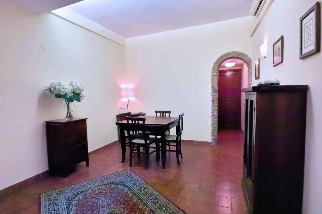 Cortile House