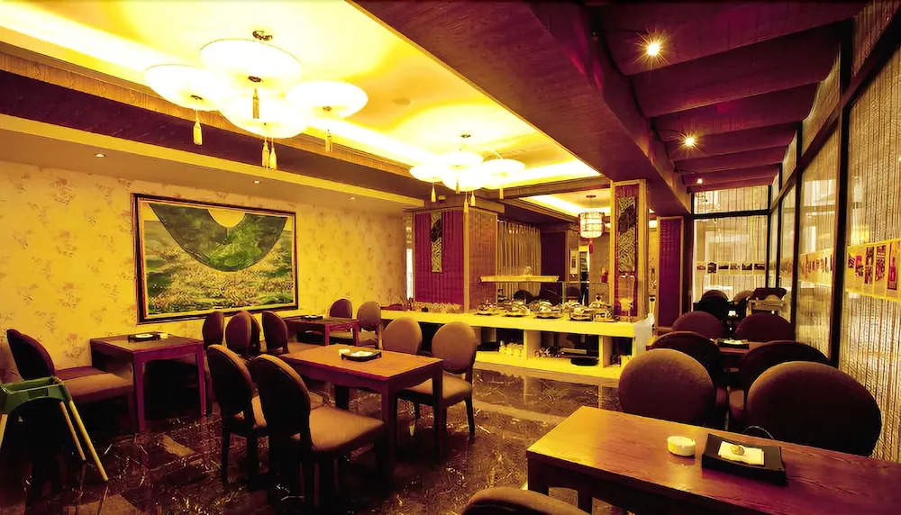 Chengdu Huanhua Jincheng Hotel