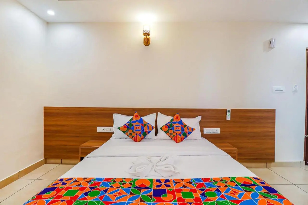 FabHotel Green Park Residency