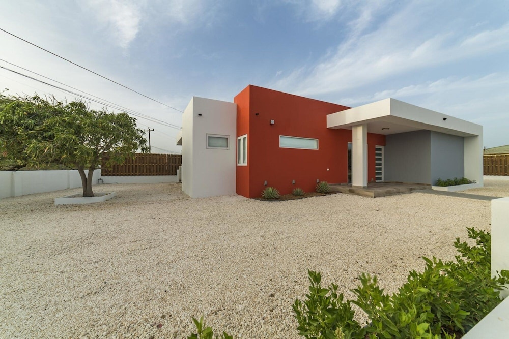 Viva Koyari Modern House