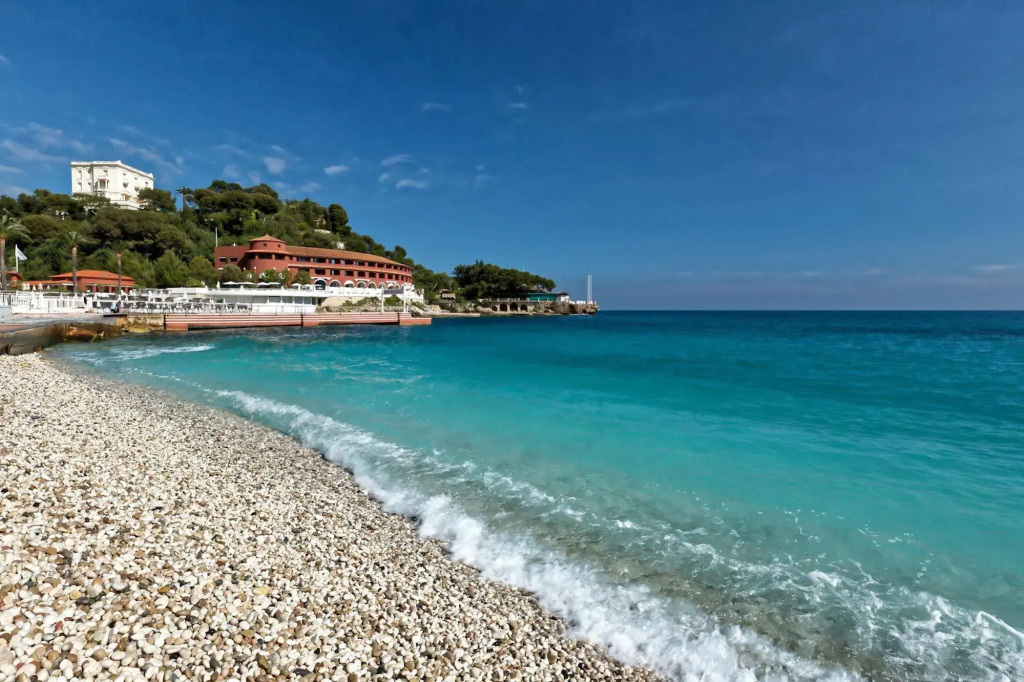 Monte-Carlo Beach