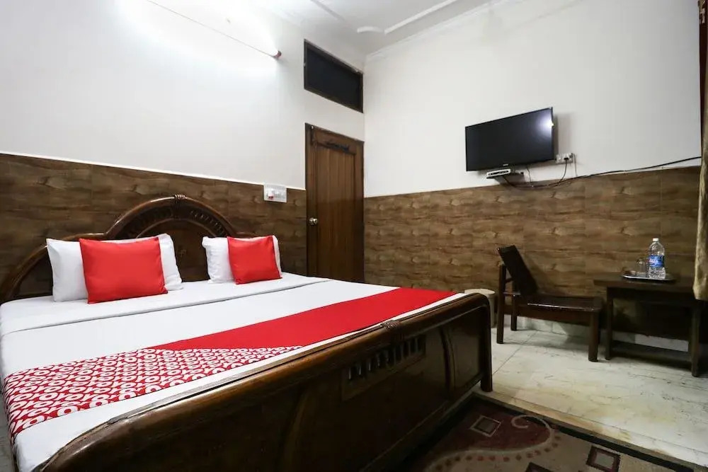 Spot On 46852 Hotel Pal Regency