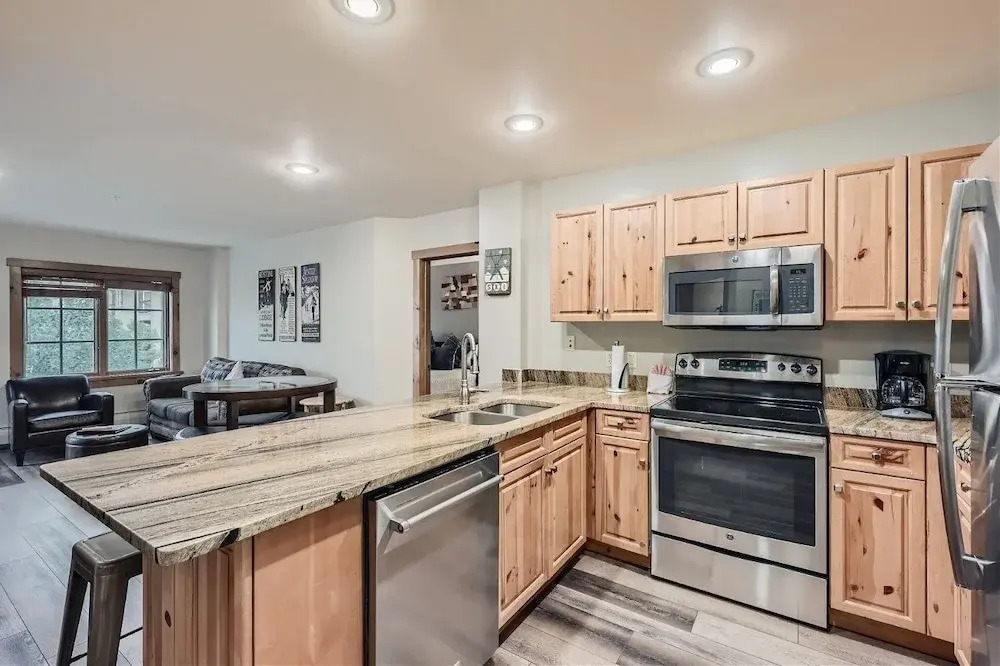 8619 Expedition Station 2 Bedroom Condo by RedAwning