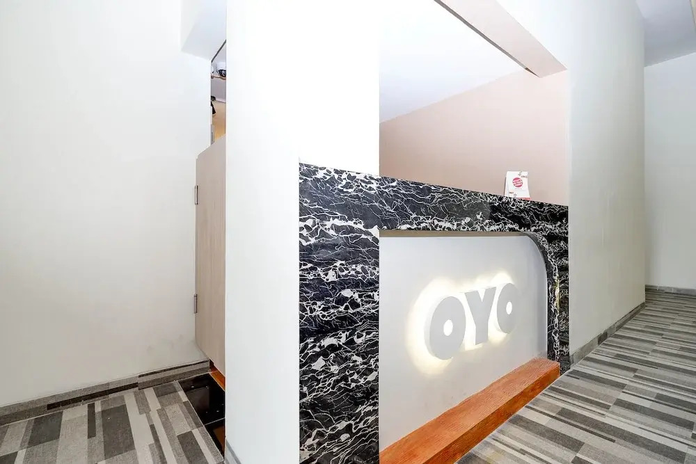 OYO Flagship 2124 Kars Inn Semarang