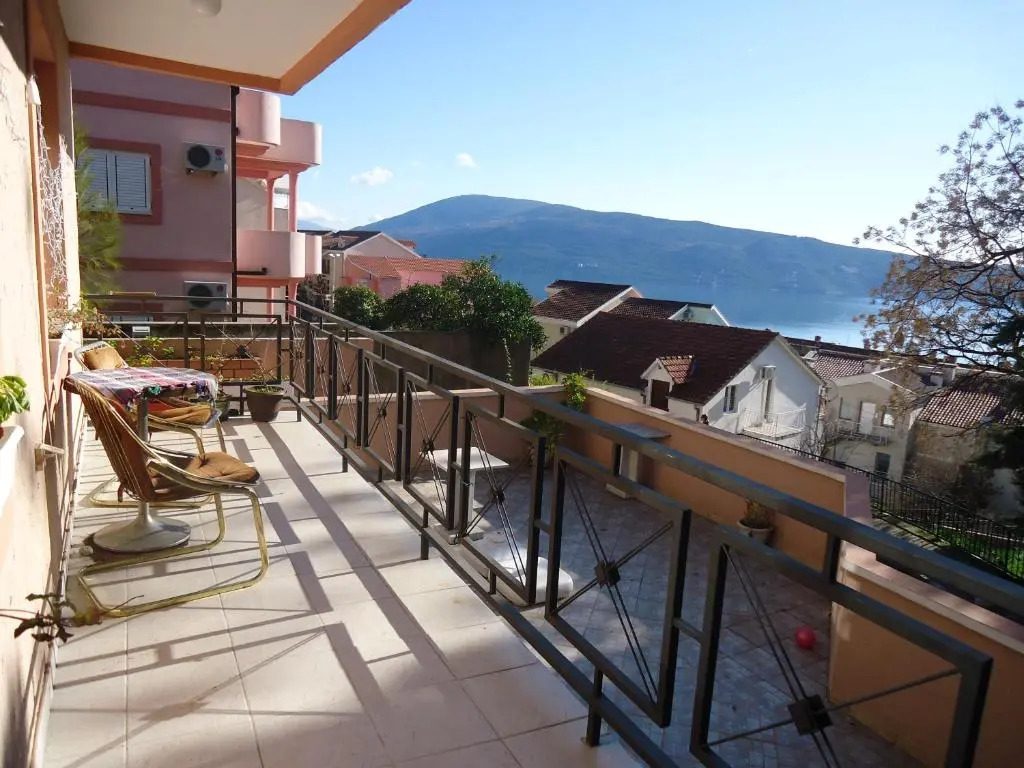 Apartments Villa Mićunović