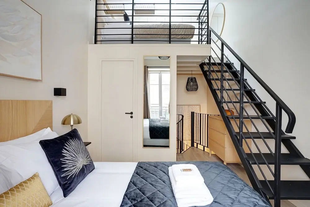 Cottage With 2 Rooms in Batignolles